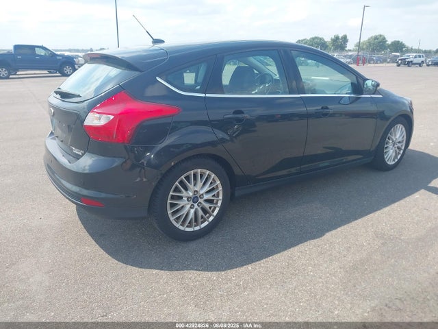 1FADP3N24EL271017 Ford 2014