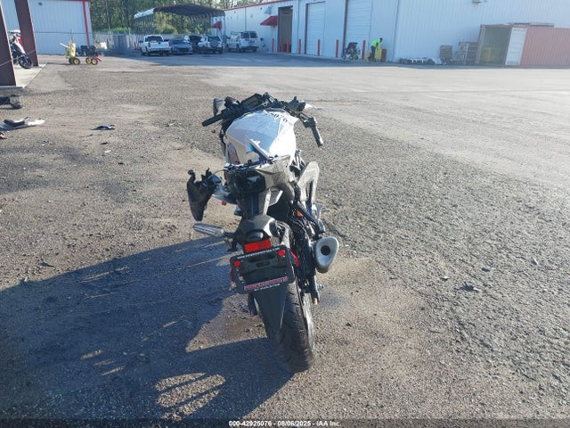 Yamaha Yzf-r3 2025 MH3RH25E9SK003570 Image 6