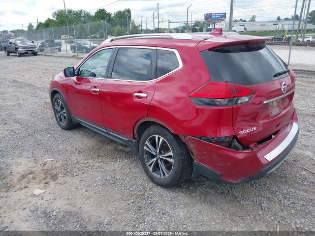 JN8AT2MV0HW003300 Nissan Rogue