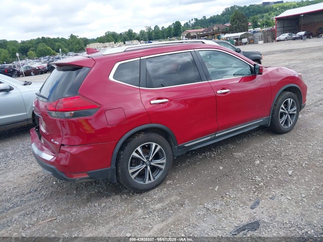 JN8AT2MV0HW003300 Nissan Rogue