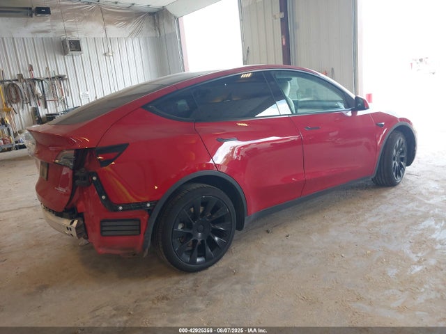 2023 TESLA MODEL Y 7SAYGDEEXPF847777 Photo 3
