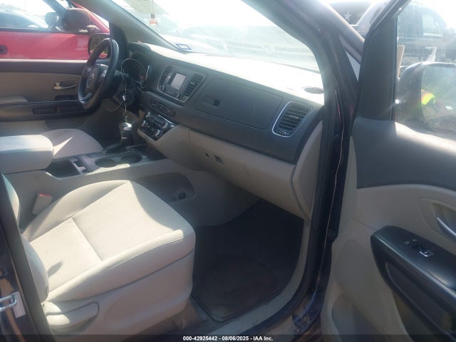 KNDMB5C15J6394199 KIA Sedona