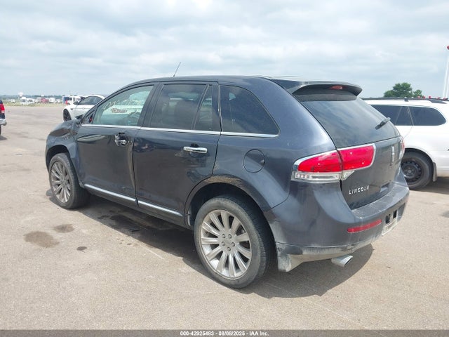 Lincoln MKX 2014 2LMDJ8JK5EBL01995 Image 3