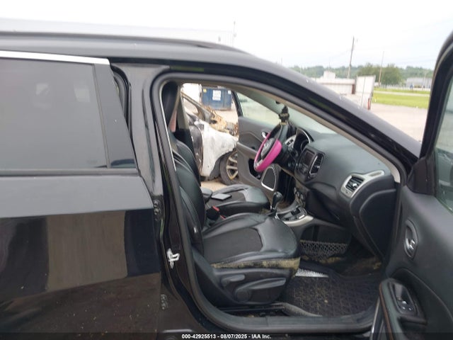 Jeep Compass 2018 3C4NJDBBXJT223563 Image 5