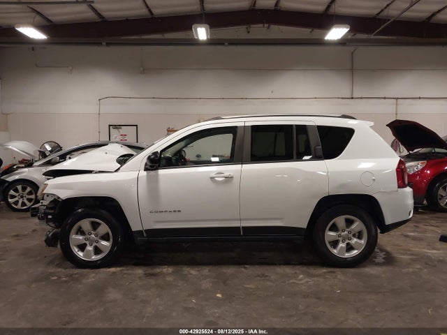 Jeep 2016 2016 1C4NJCBAXGD575073 Image 15