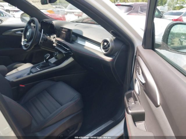 2025 ALFA ROMEO TONALE ZASPATTW7S3087415 Photo 4