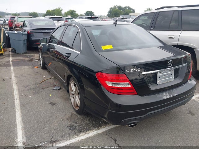 42925613 :رقم المزاد ، WDDGF4HB6DA850053 vin ، 2013 Mercedes-benz C 250 مزاد بيع