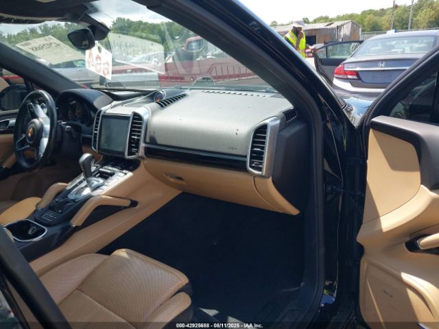 2016 PORSCHE CAYENNE WP1AA2A2XGLA08109 Photo 4