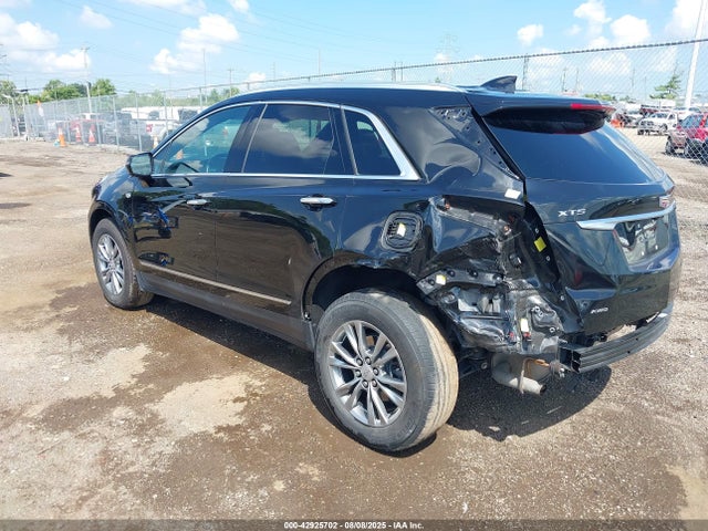 2022 CADILLAC XT5 1GYKNDRS9NZ135531 Photo 2