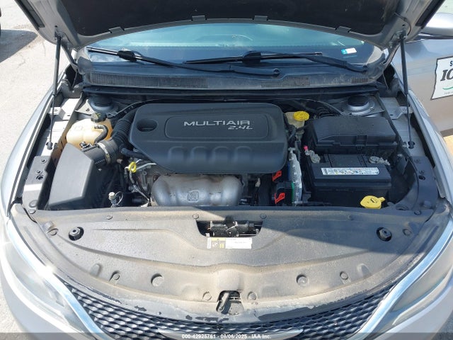 1C3CCCAB3GN186950 Chrysler 2016