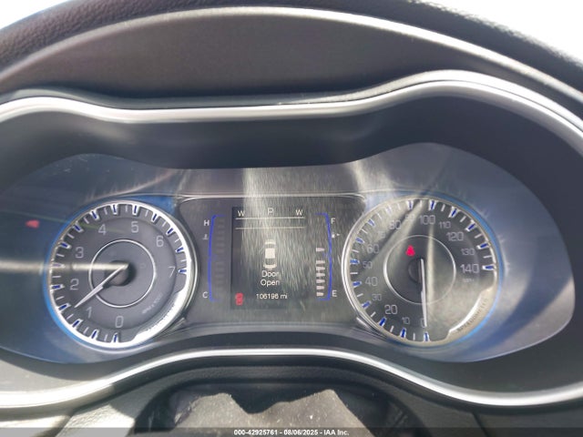 1C3CCCAB3GN186950 Chrysler 2016