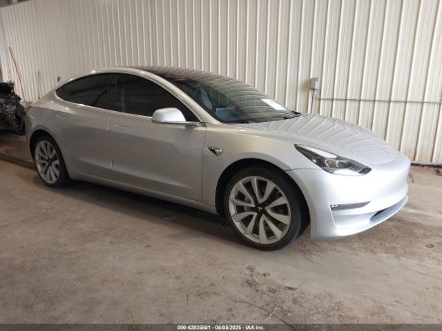 2018 TESLA MODEL 3 5YJ3E1EB0JF069157 Photo 0