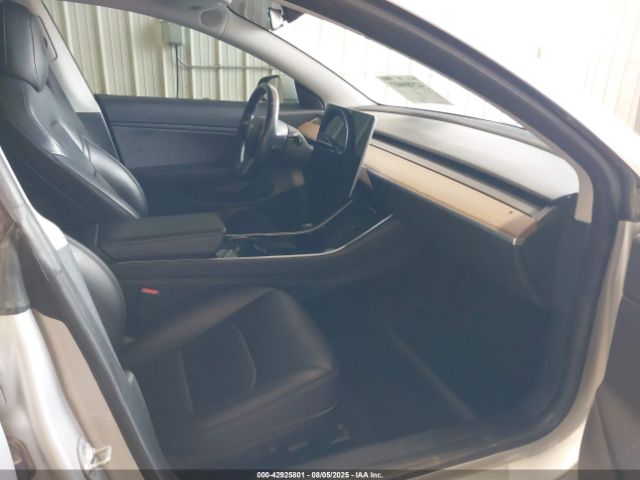 2018 TESLA MODEL 3 5YJ3E1EB0JF069157 Photo 4
