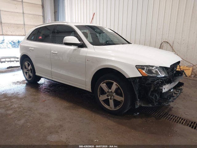 2011 AUDI Q5 WA1DKAFP3BA114703 Photo 0