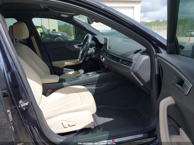 WAUKMAF43HN056104 Audi A4