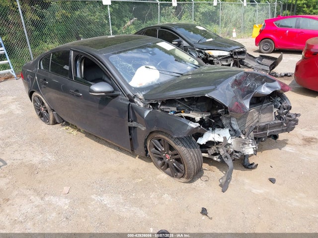 2017 JAGUAR XE SAJAE4BG4HA948562 Photo 0