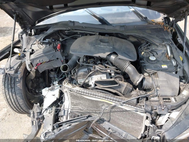 2017 JAGUAR XE SAJAE4BG4HA948562 Photo 9