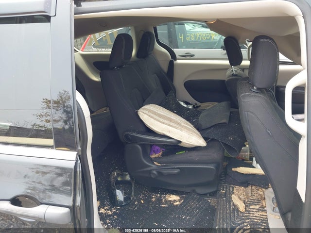 Chrysler Voyager 2020 2C4RC1AG0LR217106 Image 8