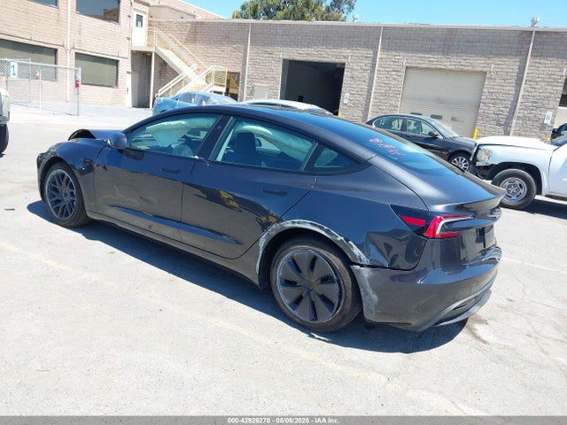 2025 TESLA MODEL 3 5YJ3E1EA8SF015503 Photo 2