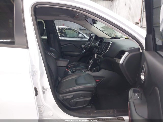 Продажа на аукционе авто 2016 Jeep Cherokee Trailhawk, vin: 1C4PJMBS2GW154203, номер лота: 42926283