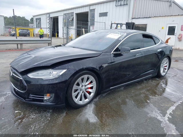 2016 TESLA MODEL S 5YJSA1E40GF136499 Photo 1