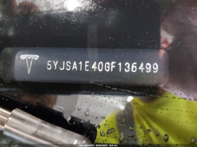 2016 TESLA MODEL S 5YJSA1E40GF136499 Photo 8