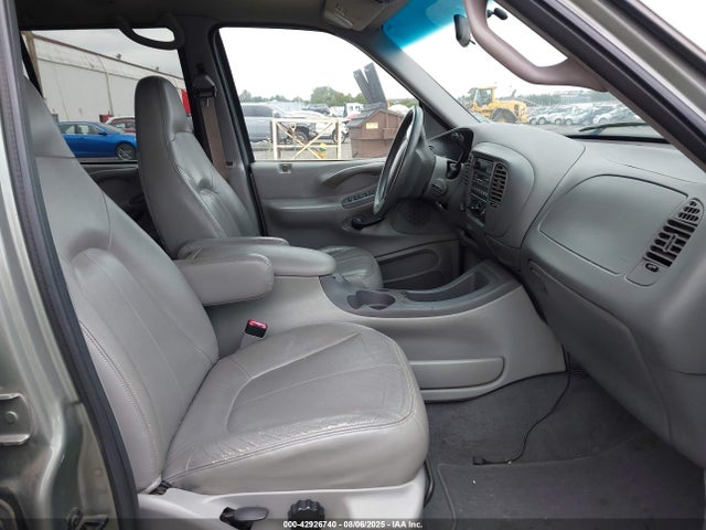 1999 Ford Expedition Eddie Bauer/xlt მანქანა იყიდება აუქციონზე, vin: 1FMPU18L8XLB26781, აუქციონის ნომერი: 42926740