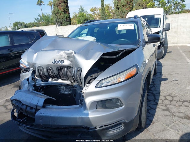 1C4PJLAB4GW189966 Jeep Cherokee