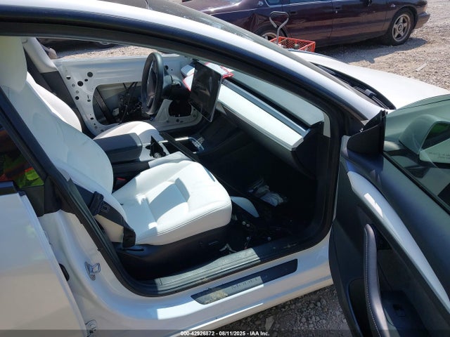 2021 TESLA MODEL 3 5YJ3E1EAXMF083269 Photo 4