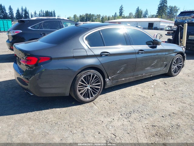 WBA53BH01MCF26218 BMW 2021