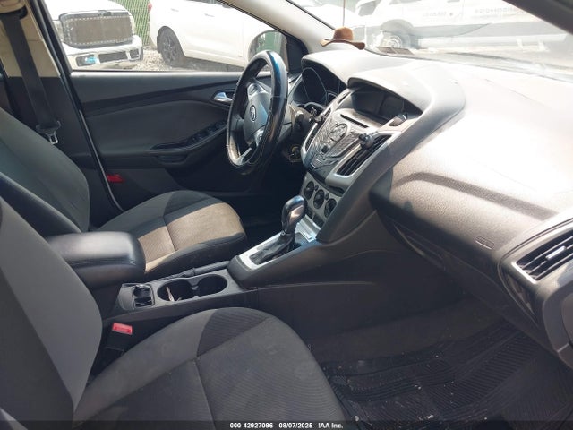 Ford Focus 2014 1FADP3F25EL344443 Image 5