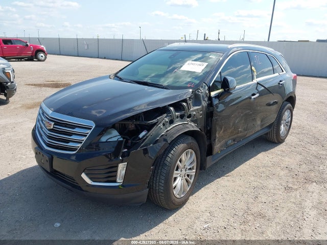 2018 CADILLAC XT5 1GYKNARS8JZ172742 Photo 1