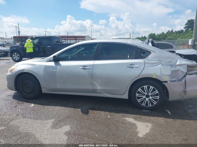 2014 Nissan Altima 2.5 S მანქანა იყიდება აუქციონზე, vin: 1N4AL3AP3EN365068, აუქციონის ნომერი: 42927304