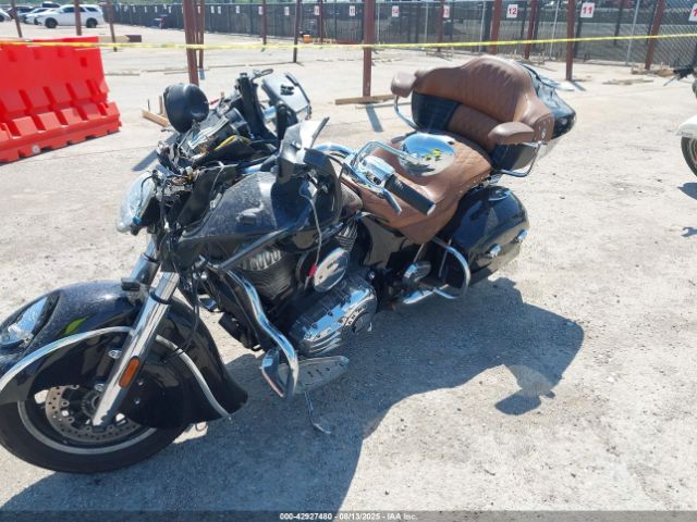 2015 INDIAN MOTORCYCLE CO. ROADMASTER 56KTRAAA4F3324599 Photo 1
