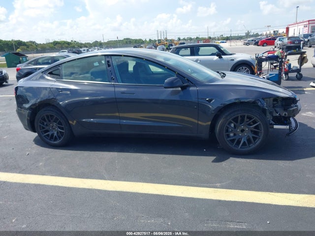5YJ3E1EA1SF026410 Tesla MODEL 3