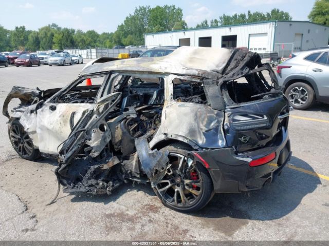 2021 MINI CLUBMAN WMWJZ9C06M2P32943 Photo 2