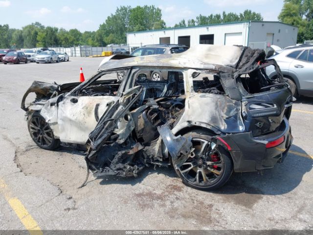 2021 MINI CLUBMAN WMWJZ9C06M2P32943 Photo 3