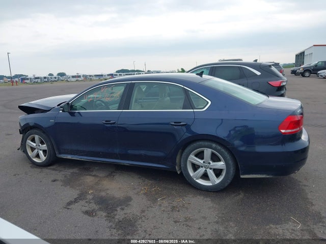 Volkswagen 2015 2015 1VWAT7A38FC108691 Image 14