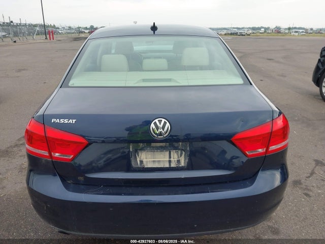 Volkswagen 2015 2015 1VWAT7A38FC108691 Image 16