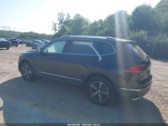 Volkswagen Tiguan 2018 3VV2B7AX4JM157330 Image 3
