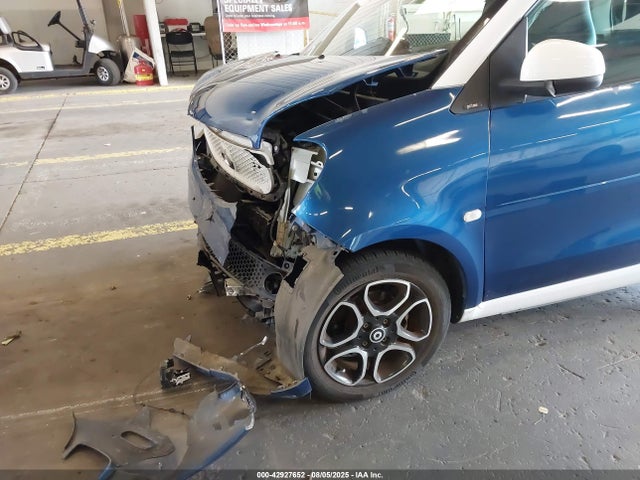 Smart M780 2017 WMEFJ9BA2HK236104 Image 6