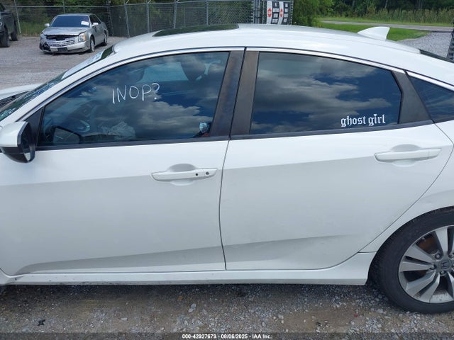 Honda l15b7 2016 19XFC1F30GE036281 Image 15