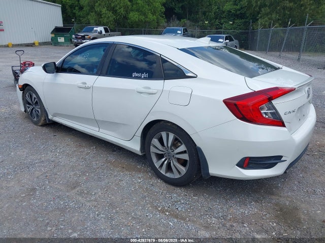 Honda l15b7 2016 19XFC1F30GE036281 Image 3