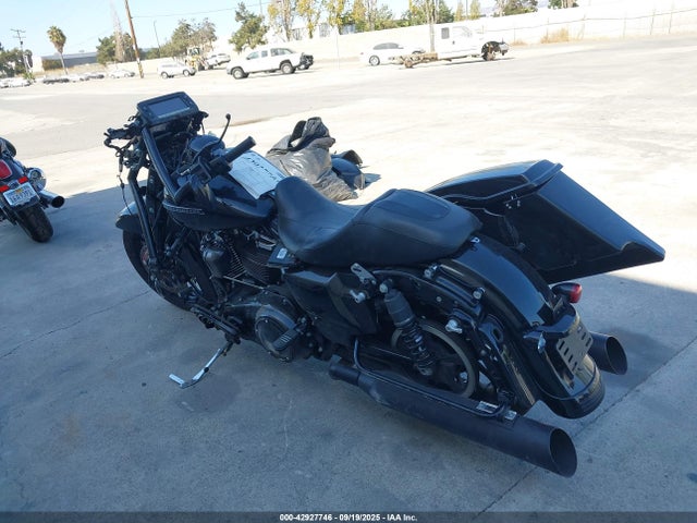 Harley-Davidson Road Glide Special 2018 1HD1KTC30JB683313 Image 3