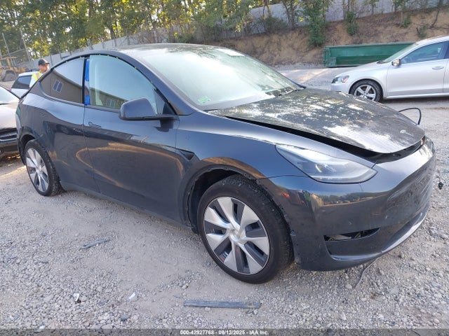 2024 TESLA MODEL Y 7SAYGDED1RF072568 Photo 0