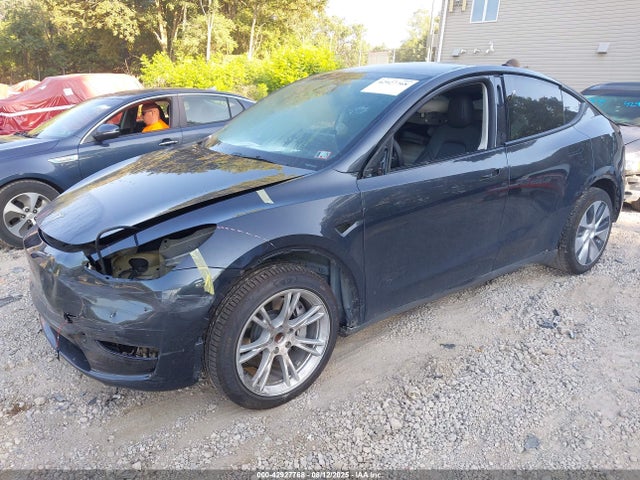 2024 TESLA MODEL Y 7SAYGDED1RF072568 Photo 1