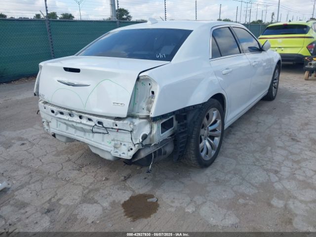 2017 CHRYSLER 300 2C3CCAAG2HH577680 Photo 3