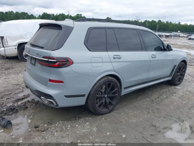 2025 BMW X7 5UX23EM03S9W59520 Photo 3