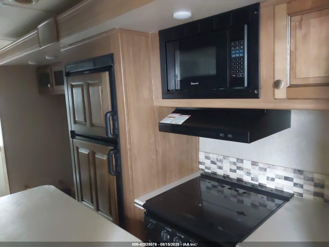 Forest River Real-lite / Rockwood Lite Weight Trailers 2018 4X4TRLH25J1883206 Image 8
