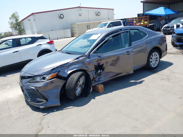 Toyota Camry Le Awd 2022 4T1C11BK8NU070159 Image 2